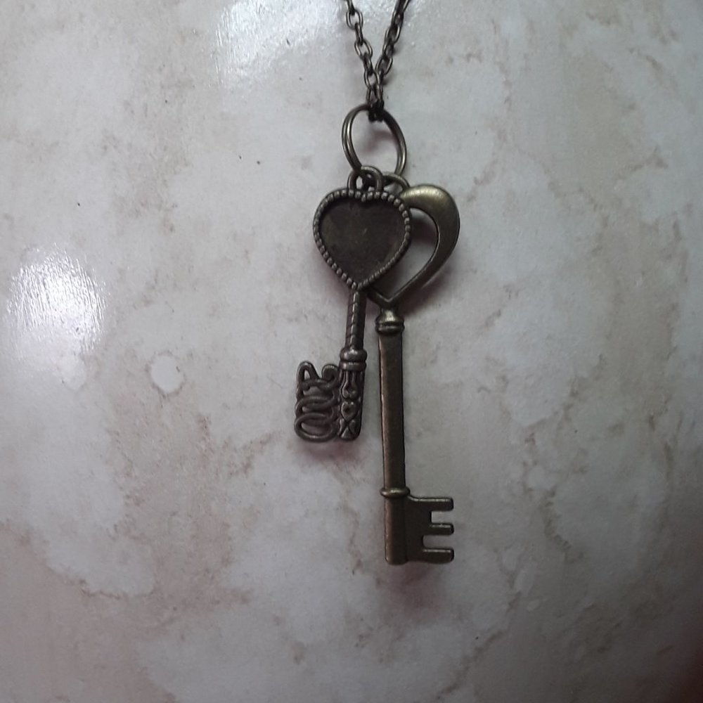 key necklace